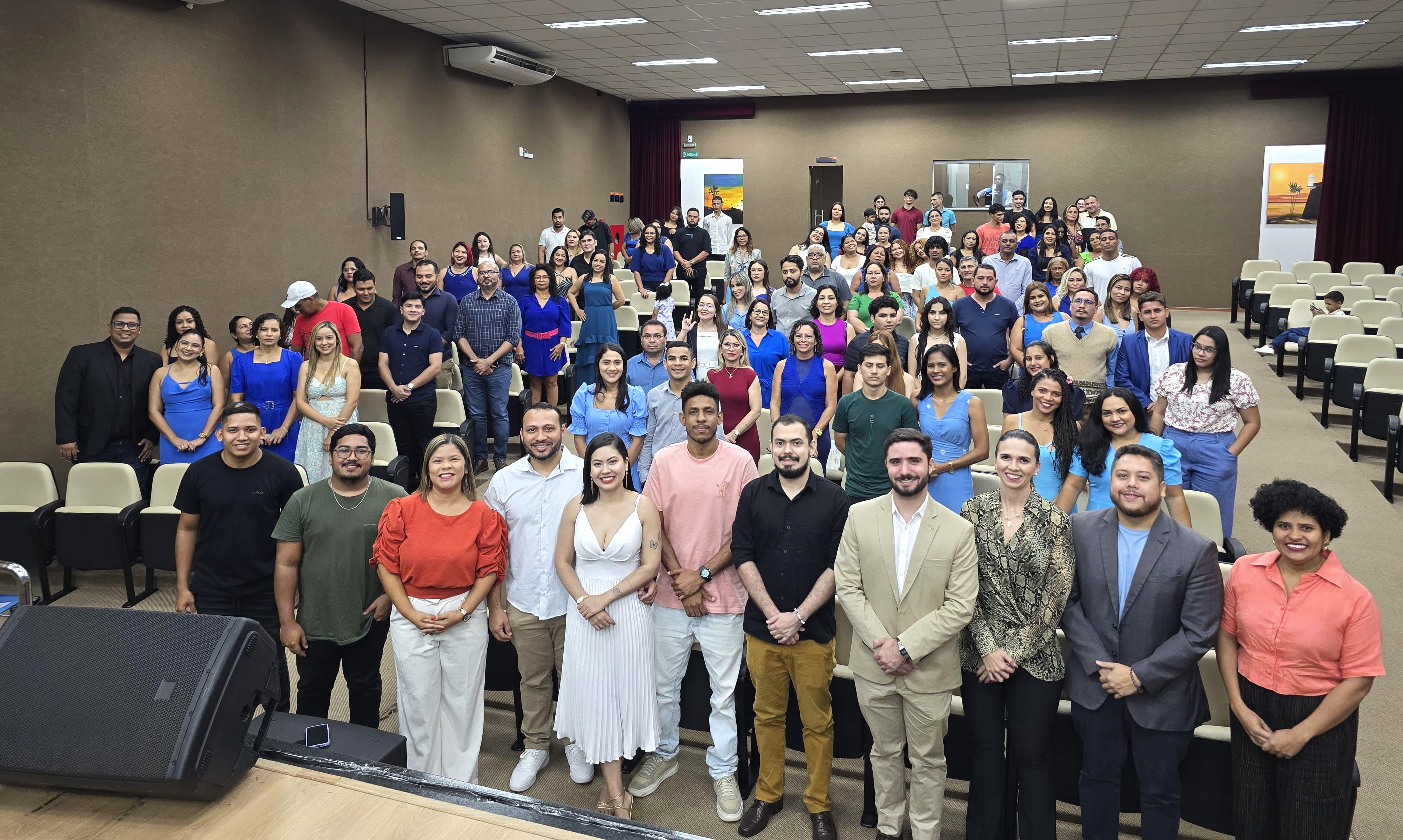 Colaboradores se formam no Curso de Libras nos Contextos da Saúde